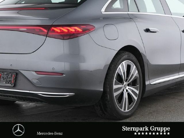 Mercedes-Benz EQE 300 Sedan