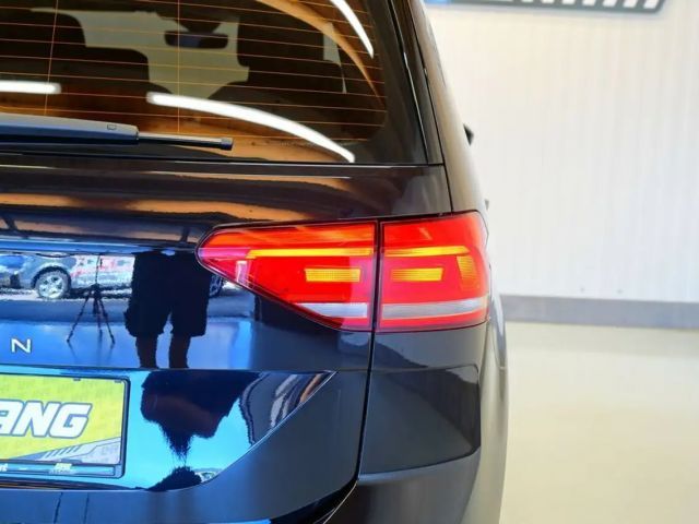 Volkswagen Touran DSG