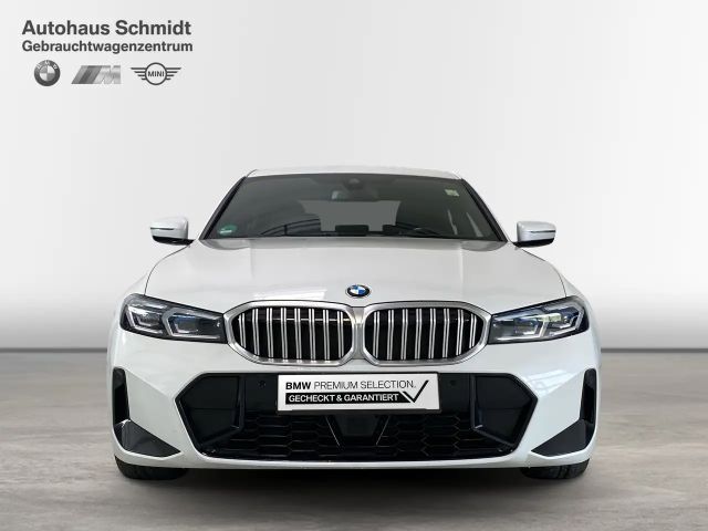BMW 330 330i M-Sport Sedan xDrive