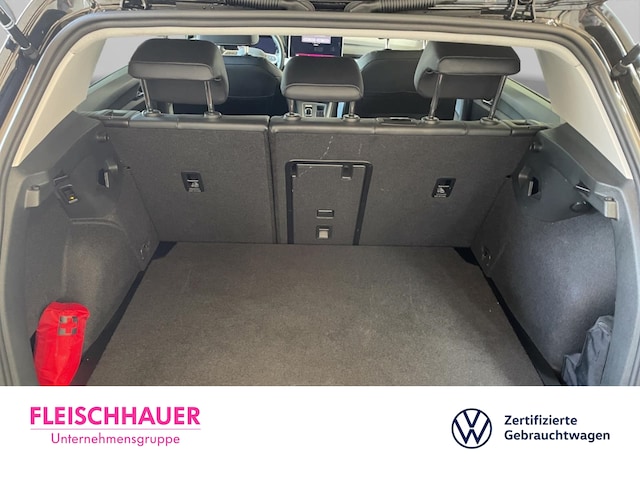 Volkswagen Golf 1.5 eTSI Golf VIII Life