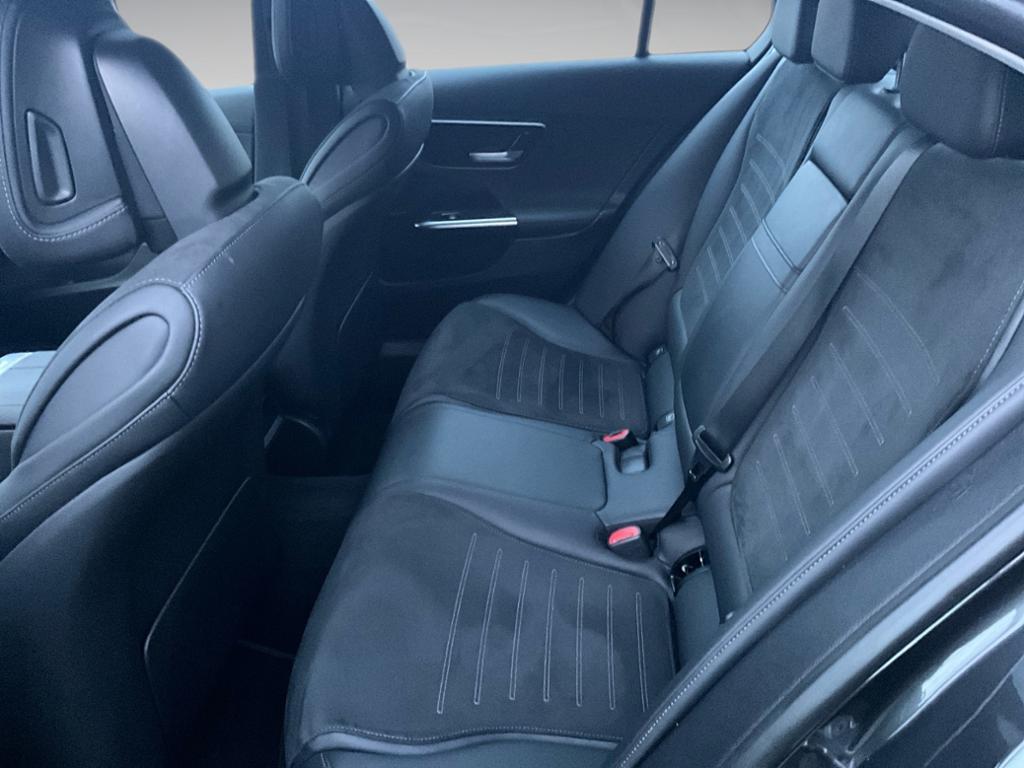 Mercedes-Benz C 220 AMG Line C 220 d Sedan