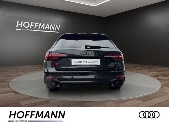 Audi RS4 Avant Quattro