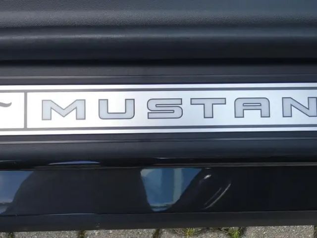 Ford Mustang Fastback GT 5.0 V8