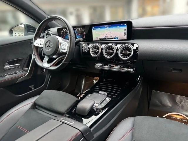 Mercedes-Benz A 200 A 200 d AMG Line