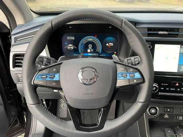SsangYong Korando e-Motion TITANIUM +LEDER+ABSTANDSPILOT