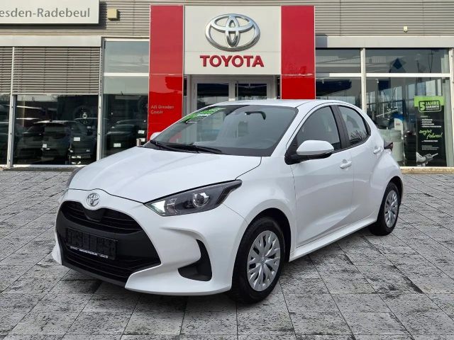 Toyota Yaris 1.0 VVT-i Comfort Hatchback