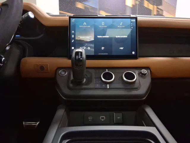 Land Rover Defender 110 AWD