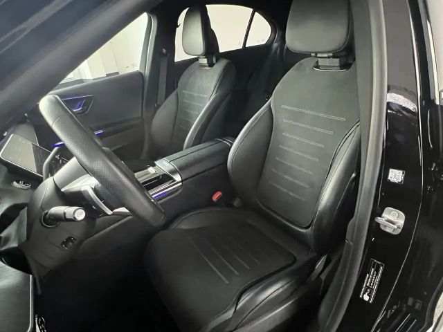 Mercedes-Benz C 300 4MATIC AMG Line Sedan