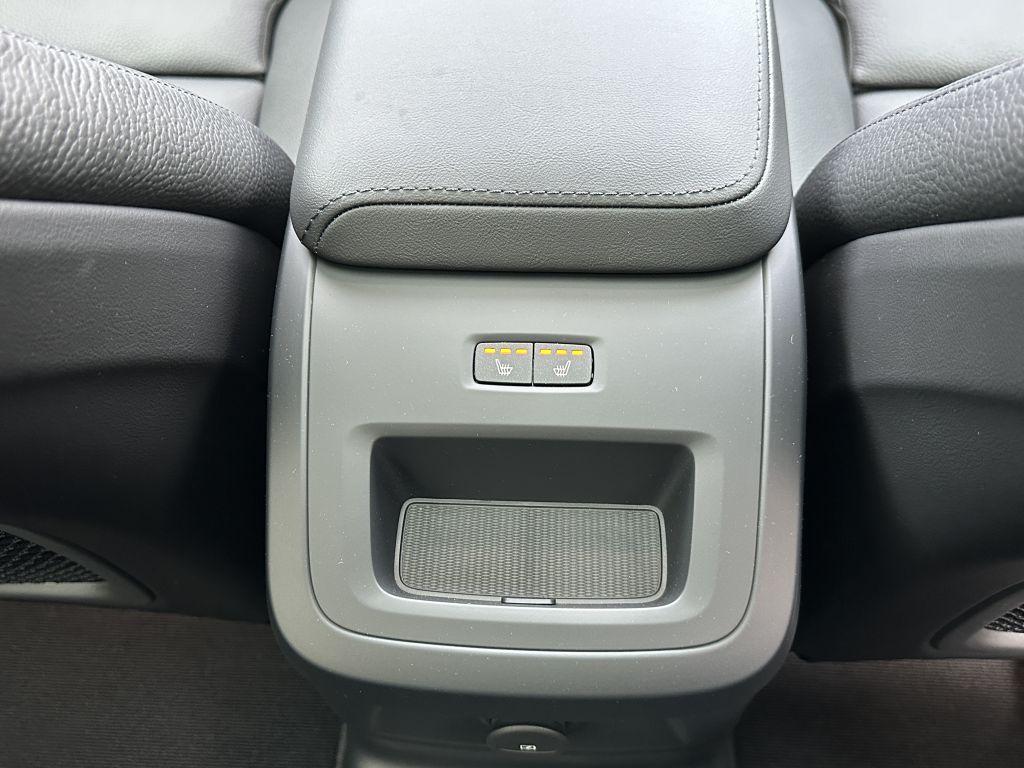 Volvo XC60 AWD Dark Plus T6