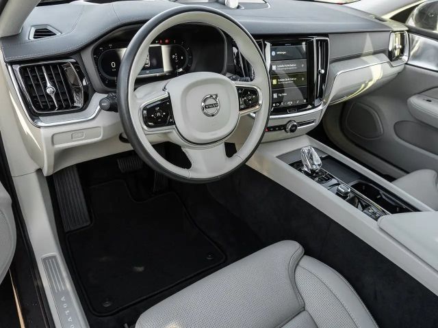 Volvo V60 Cross Country AWD Ultimate