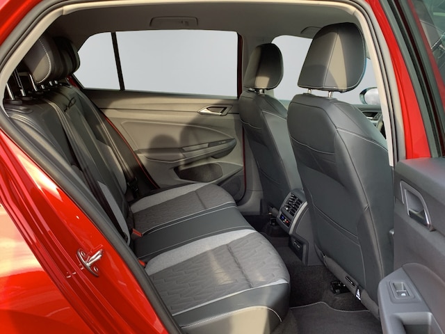 Volkswagen Golf 1.5 eTSI DSG Golf VIII