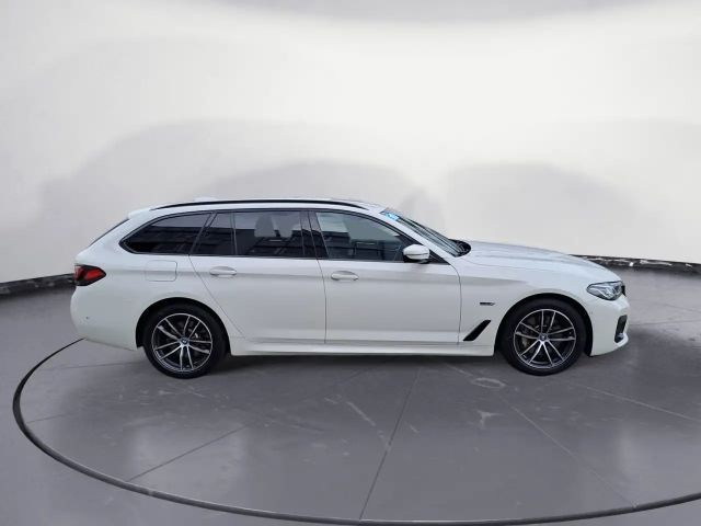 BMW 530 530e M-Sport Touring xDrive