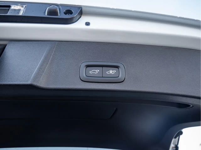 Volvo XC40 Dark Plus