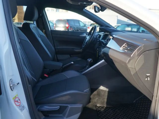 Volkswagen Polo 1.0 TSI Highline R-Line