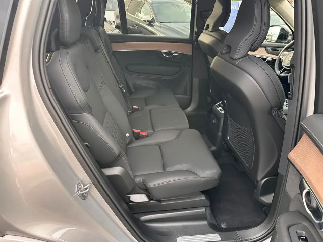 Volvo XC90 AWD Plus T8