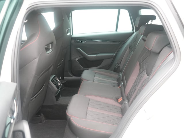 Skoda Octavia Combi RS iV