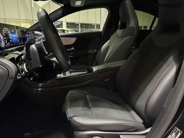 Mercedes-Benz CLA 200 AMG Line Coupé