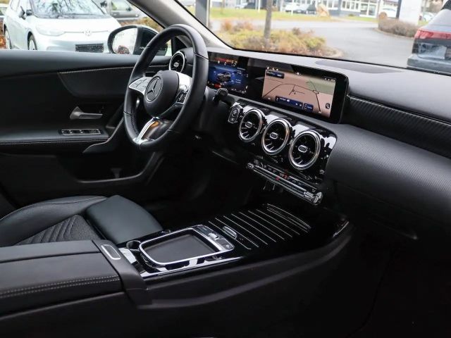 Mercedes-Benz A 180 Progressive