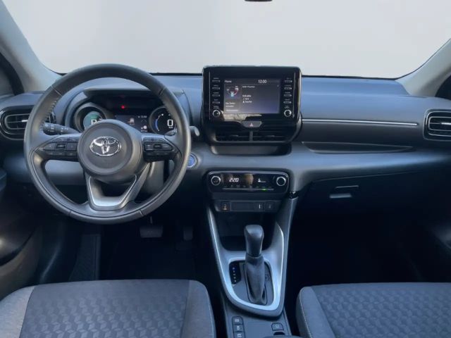 Toyota Yaris Hatchback Hybride Team D