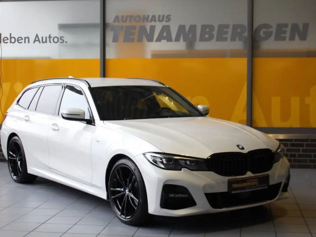 BMW 320 320d M-Sport Touring xDrive
