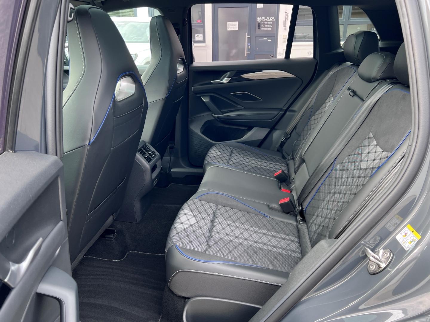 Volkswagen Tiguan 1.5 eTSI IQ.Drive R-Line