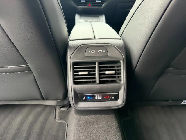 Volkswagen Passat 2.0 TDI Business DSG Variant