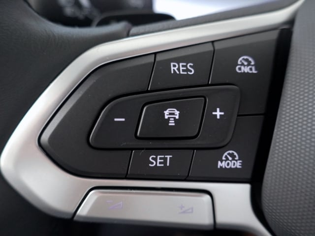 Volkswagen Golf 1.5 eTSI DSG Golf VIII