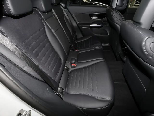 Mercedes-Benz GLC 300 4MATIC AMG Line GLC 300 d