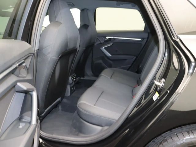 Audi A3 30 TFSI Sedan Sportback