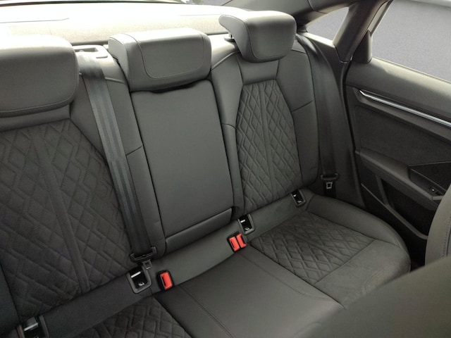 Audi RS3 Quattro S-Tronic Sedan