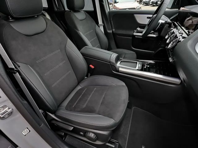 Mercedes-Benz GLA 200 AMG Line