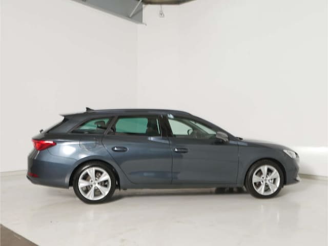Seat Leon 1.5 eTSI FR-lijn Sportstourer