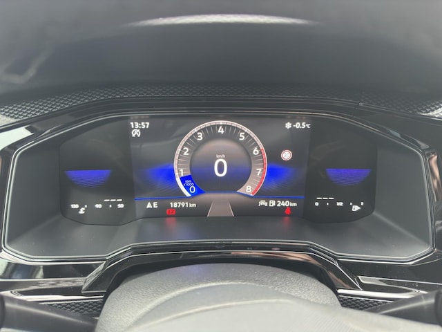 Volkswagen Polo 1,0 l,Navi,Climatronic,SH,GRA,LED,Telefonschnittst.,