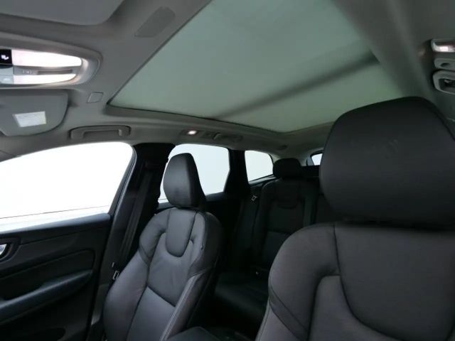 Volvo XC60 AWD Plus T6