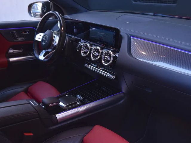 Mercedes-Benz GLA 250 AMG Line Designo