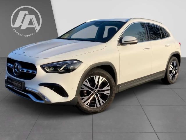 Mercedes-Benz GLA 200 Progressive