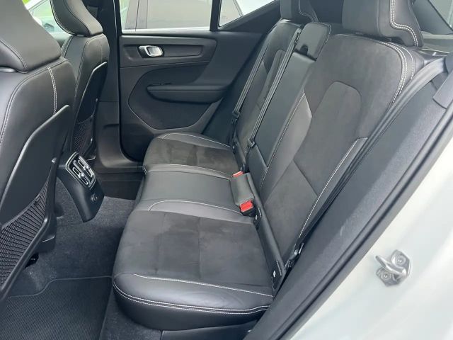 Volvo XC40 R-Design Recharge T5