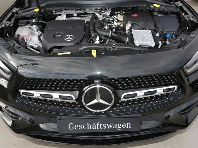 Mercedes-Benz GLA 200 AMG Line