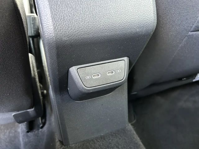 Volkswagen Taigo 1.0 TSI DSG Style