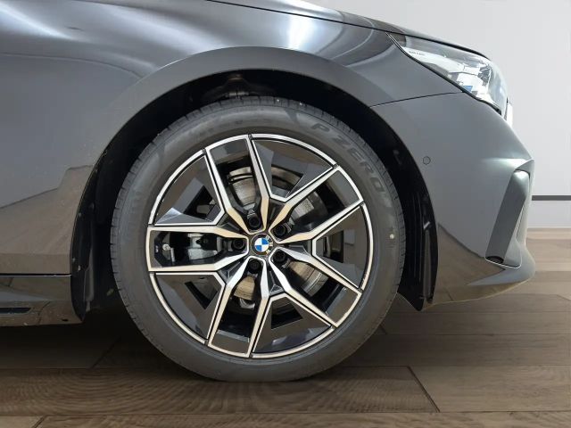 BMW 530 530e Touring