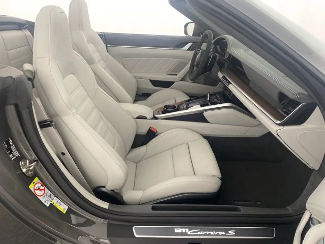 Porsche 911 Cabrio Carrera S