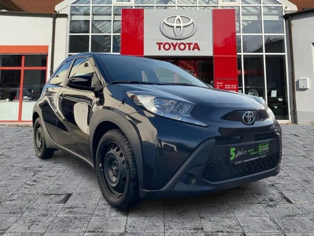 Toyota Aygo X 1.0 VVT-i Hatchback Play