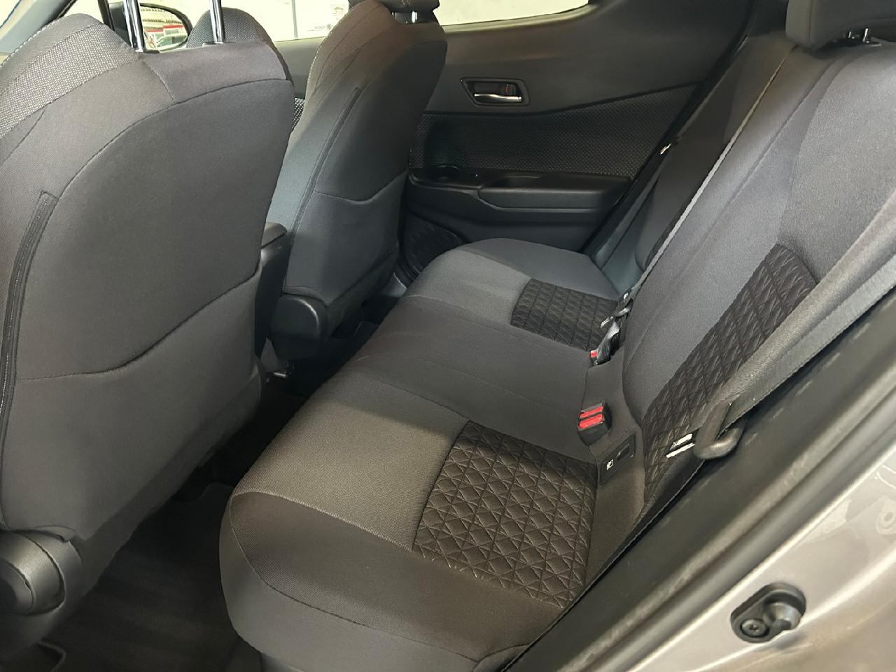 Toyota C-HR 5-deurs Plus