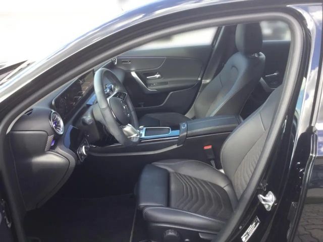 Mercedes-Benz A 220 4MATIC Progressive