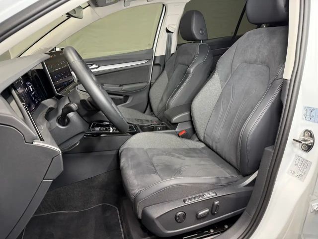 Volkswagen Golf 1.5 eTSI DSG Style