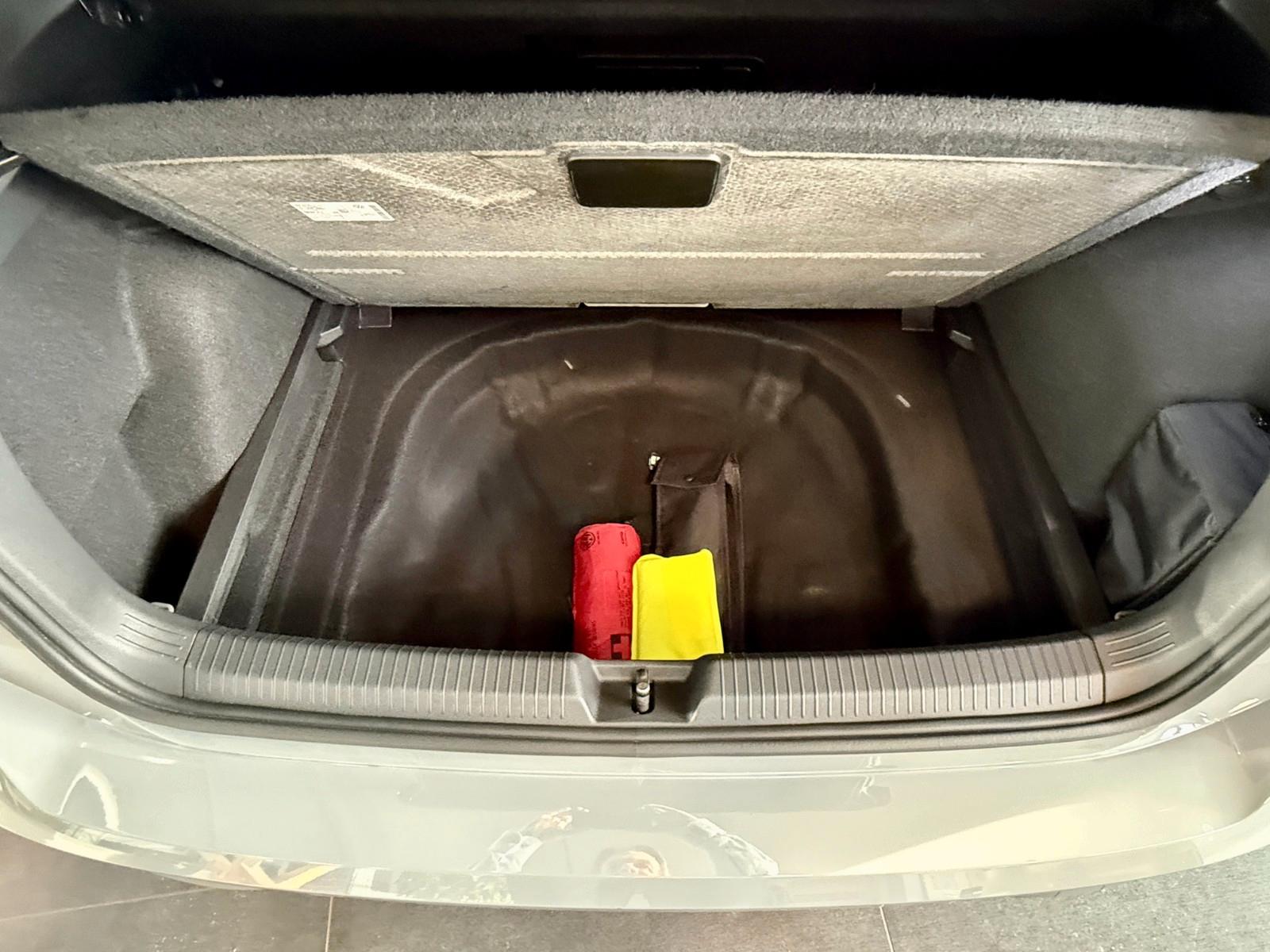 Volkswagen Golf 1.5 TSI Golf VIII Life