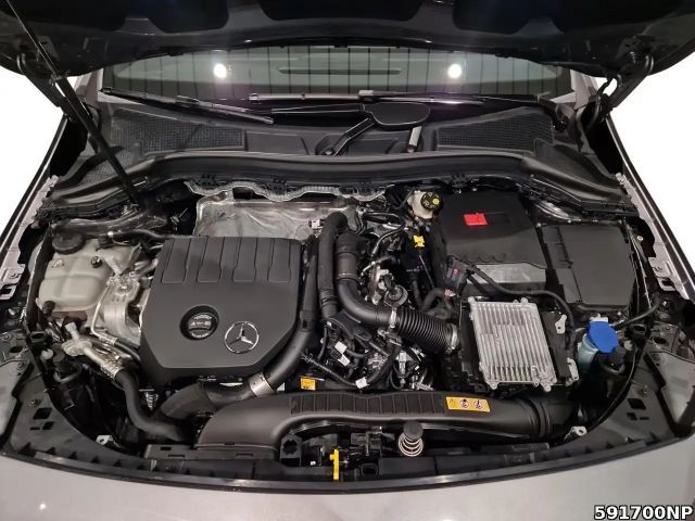 Mercedes-Benz B 200 Progressive Sedan