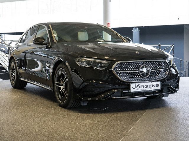 Mercedes-Benz E 200 AMG Line Sedan