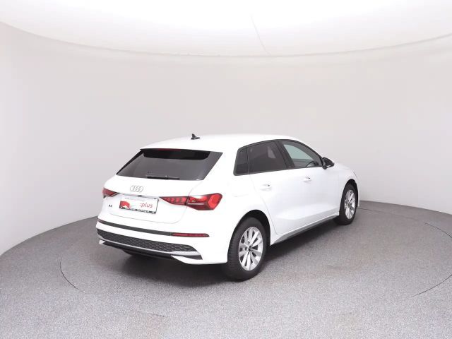 Audi A3 30 TFSI Sedan
