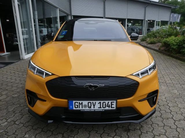 Ford Mustang Mach-E AWD GT